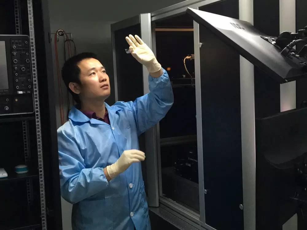 有望逆风翻盘？光量子芯片问世，中国半导体有机会摆脱美国封锁