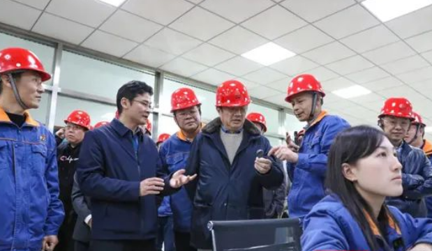 华为开始发力，任正非亲自走访华菱湘钢，欲开