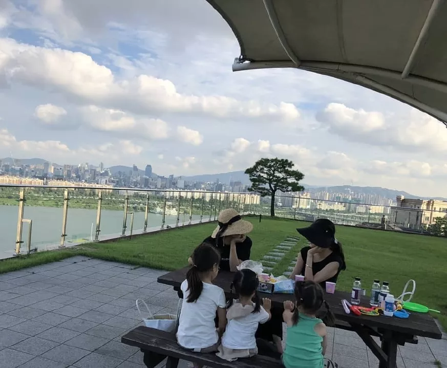 一手好牌打得稀烂，说的就是她吧