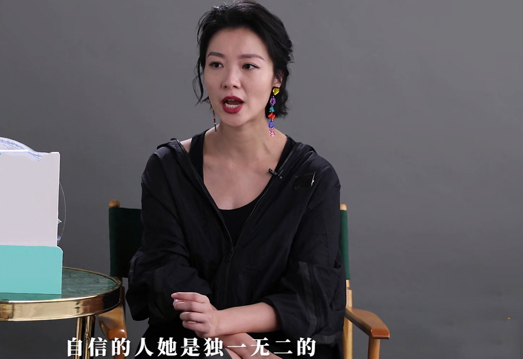 赵薇导演新作《听见她说》上线，她选择的演员不简单