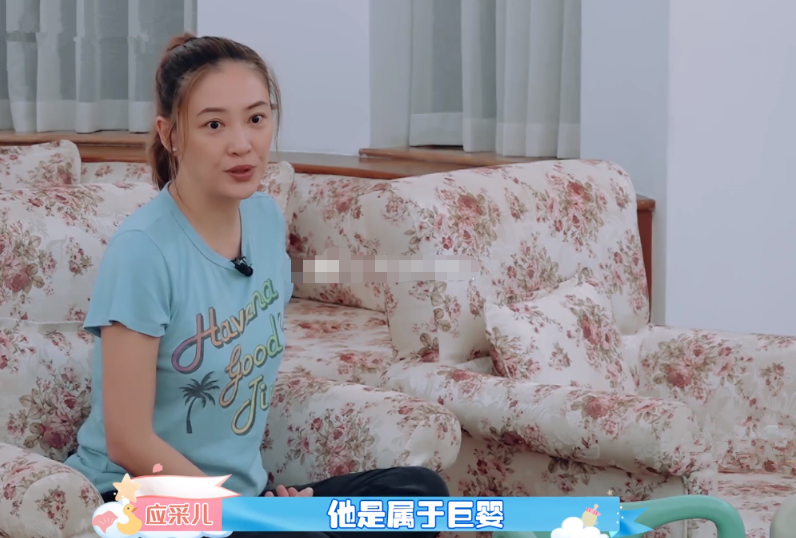 應采兒小兒子發育過猛，5個月大卻有8個月的模樣，網友：辛苦了