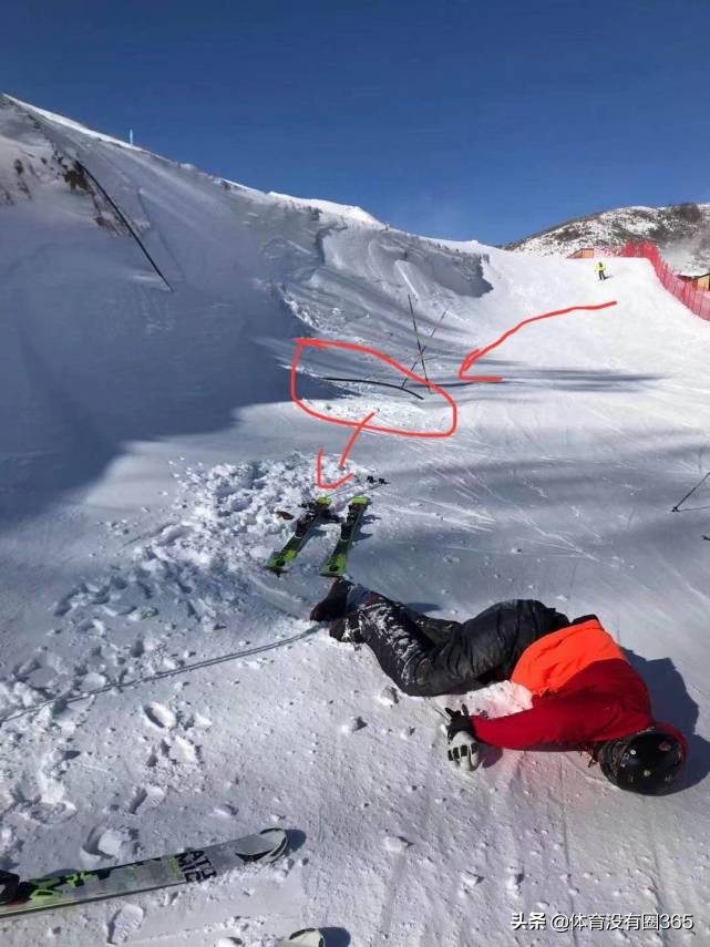 崇礼云顶滑雪场一雪友摔倒后不幸身亡
