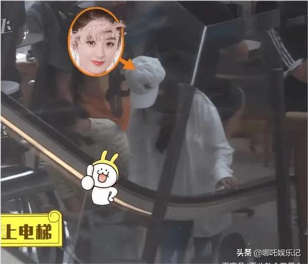 赵丽颖带儿子逛商场！想想正面首度曝光 母子各种小互动好有爱