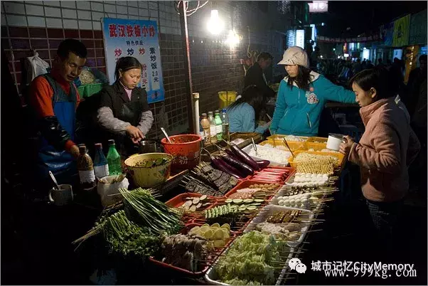 越堕落,越快乐——长沙堕落街纪实
