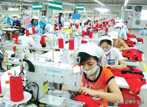 越南经济增长了40倍，众多日韩企业，为何选择在越南投资？