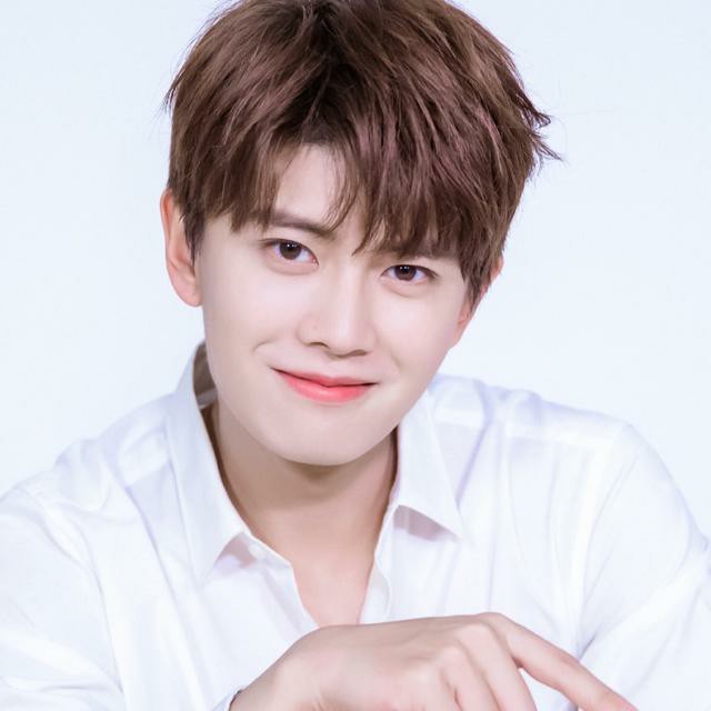 任嘉伦新动态请查收！解锁新代言，还有三部作