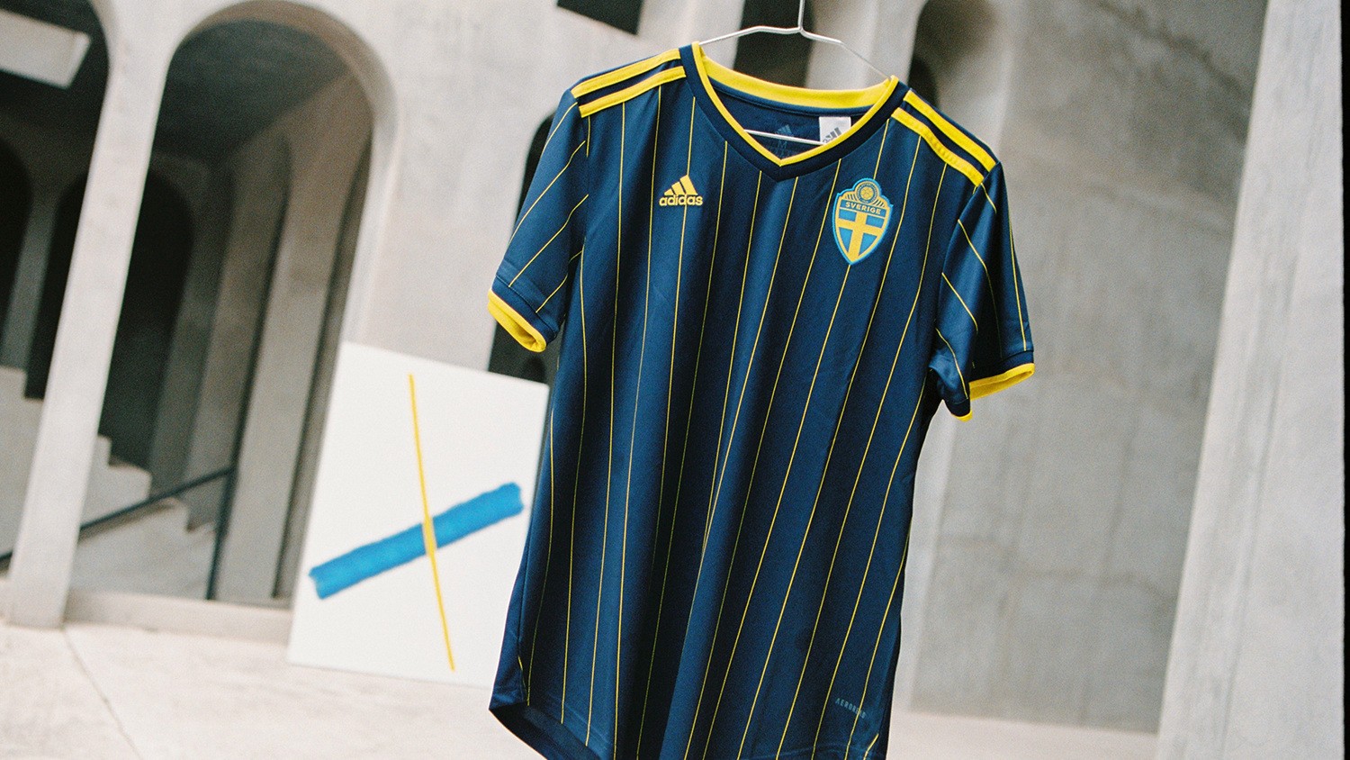 Adidasi releases Swedish nation group brand-new guest field polo shirt