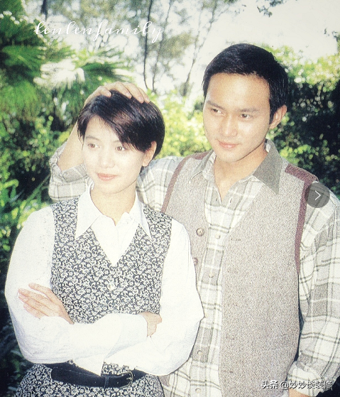 模範夫妻張智霖袁詠儀的家，室外景色霧中云裡，有種隱居式的生活