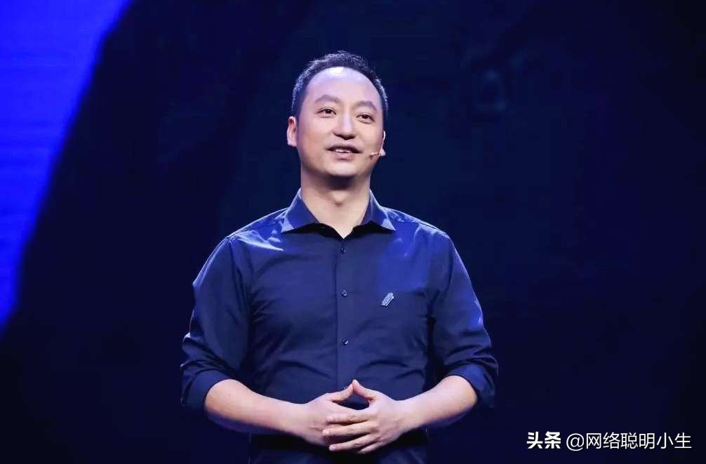 马云给他10亿“攻打”微信，失败后销声匿迹，