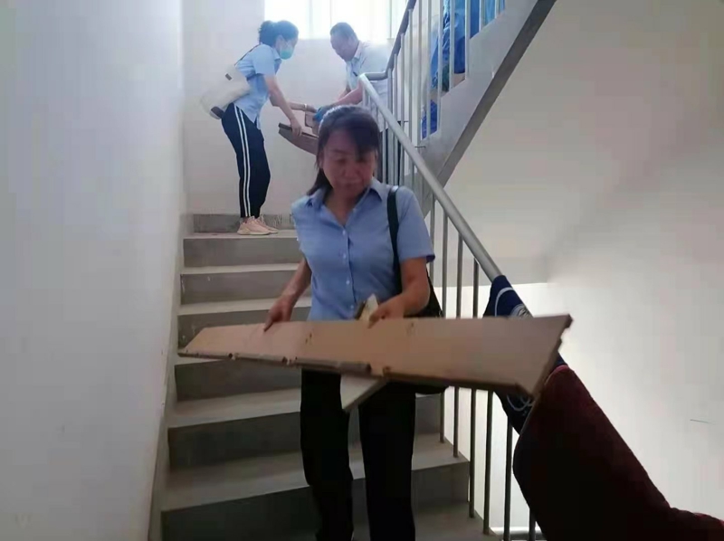 崆峒区居民住宅区乱堆乱放安全隐患专项整治成效显著