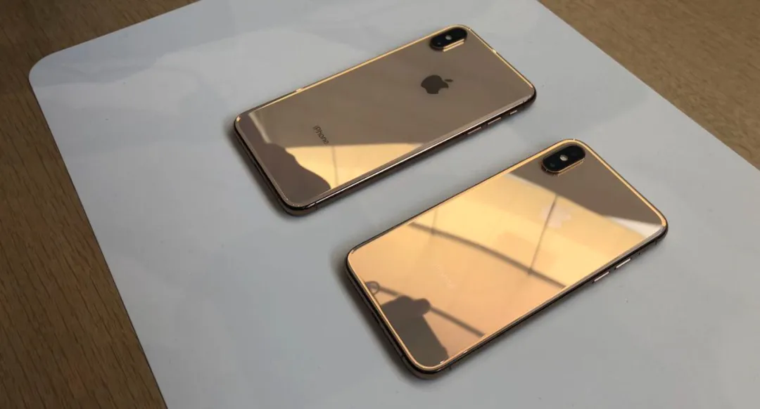 3000元档,买哪款 iPhone 更合适?
