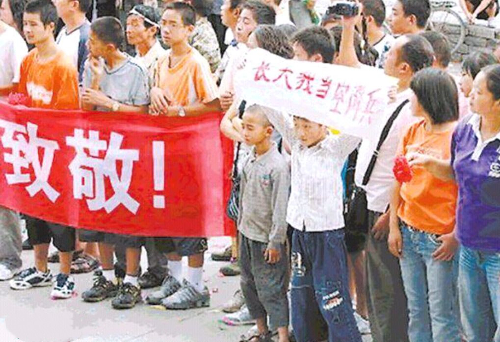 “地震男孩”程强不仅成为黄继光班班长，如今