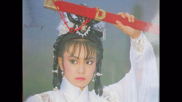 看刘雪华近况才懂什么是优雅地老去，不愧是琼