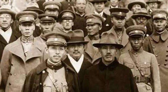 软禁张学良半个多世纪，蒋介石花费了多少钱？