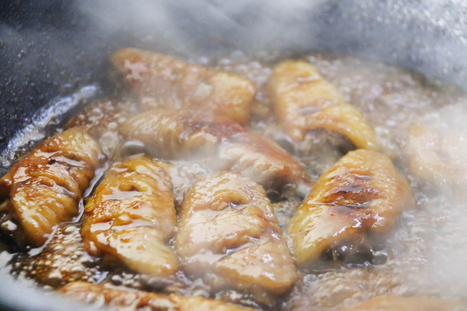 大厨得有好锅配：帝伯朗钻石炒锅一锅多用上手实测