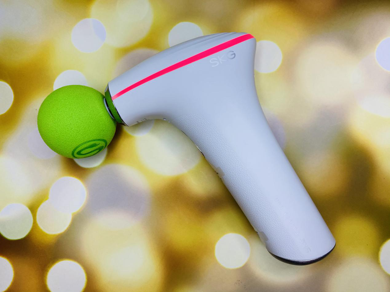 深度测评筋膜枪界的网红—SKG F5热敷按摩筋膜枪