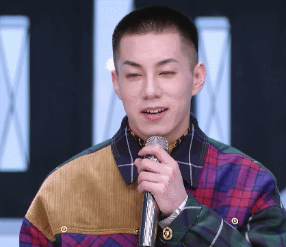 " youth has you " Ka Sibai of exclusive and normal person quits game, the reason has a variety of guessing! 