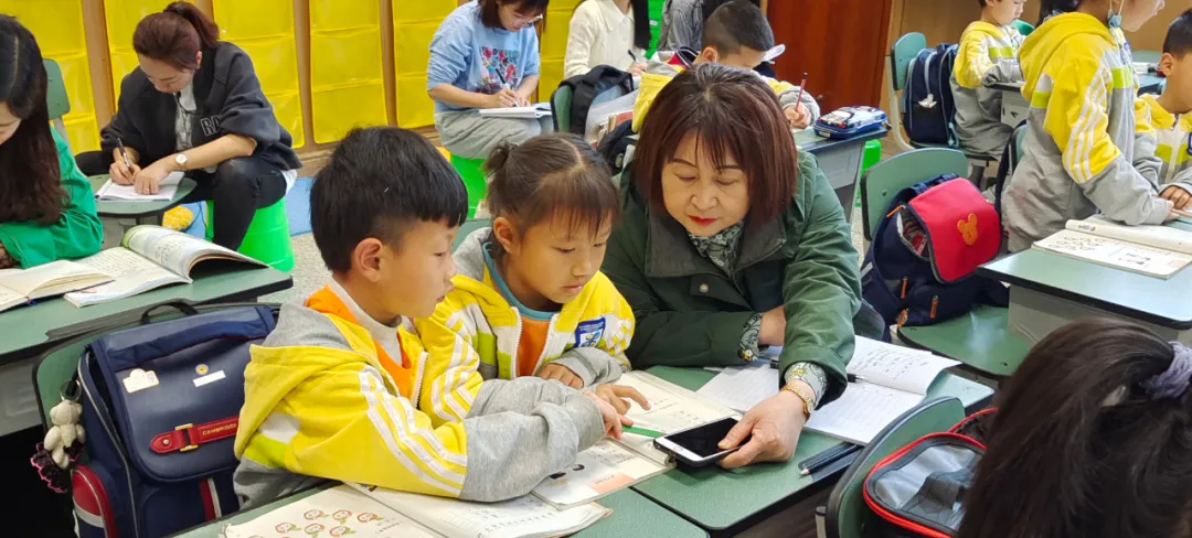 教研思维大碰撞 青年教师共成长丨双流实小外国语学校课例展示