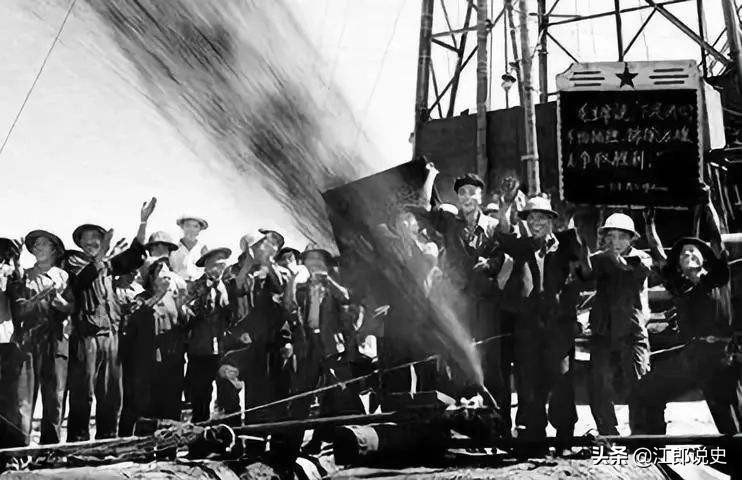 李聚奎：曾任红一师师长，杨得志上将的上司，