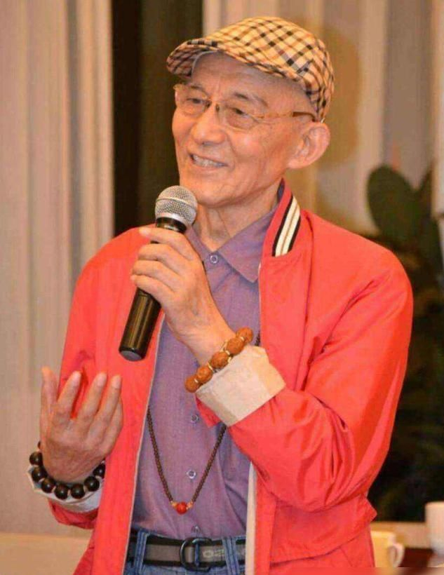 “济公”游本昌：陪妻子抗癌，支持女儿放弃高考，76岁剃度出家