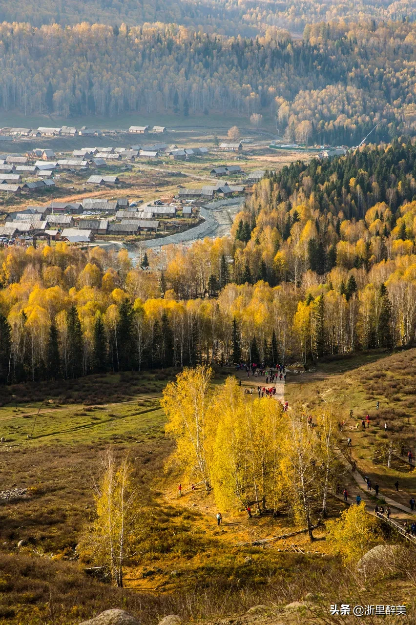 10 ancient towns with beautiful autumn colors, if you are tired, go to stay for a few days