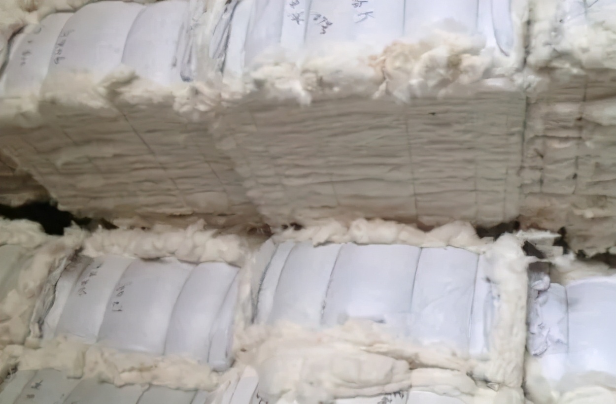 支持新疆棉花，呼吁大家参与旧衣服回收