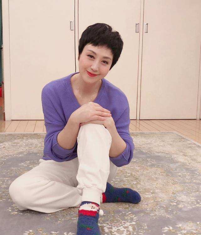 李诚儒住豪宅娶娇妻，儿子却辍学、买不起房，