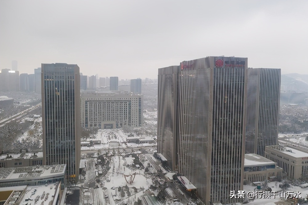 Jinan snowed, boat takes new city of Jinan the eastpart part, take the beautiful scenery after you watch snow