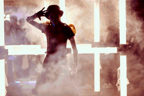 上海进入“宋城时刻”，重磅炸弹引爆魔都