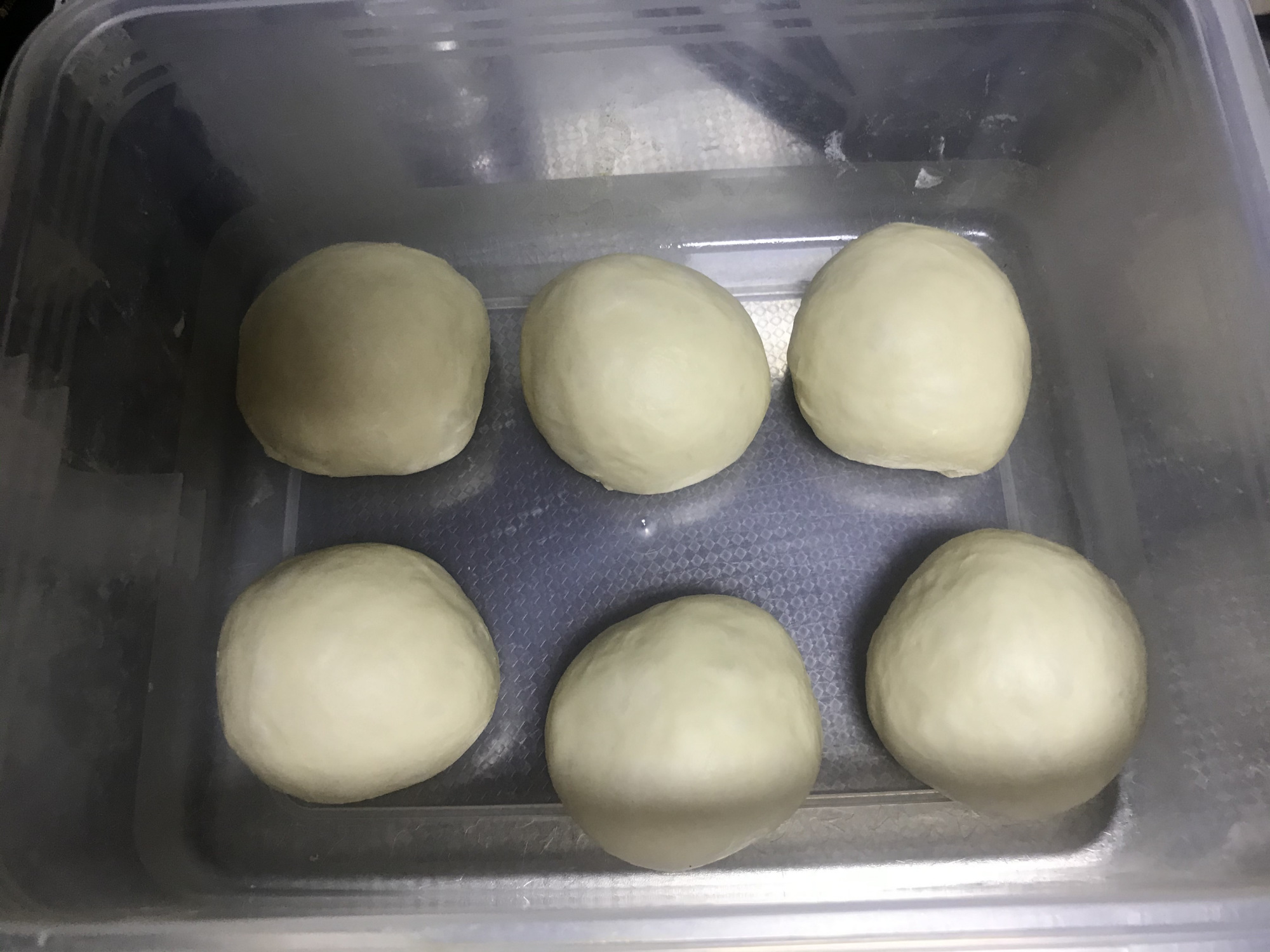 老麵包不放糖還能香甜暄軟，就因加了它，放3天不硬，兒時的味道