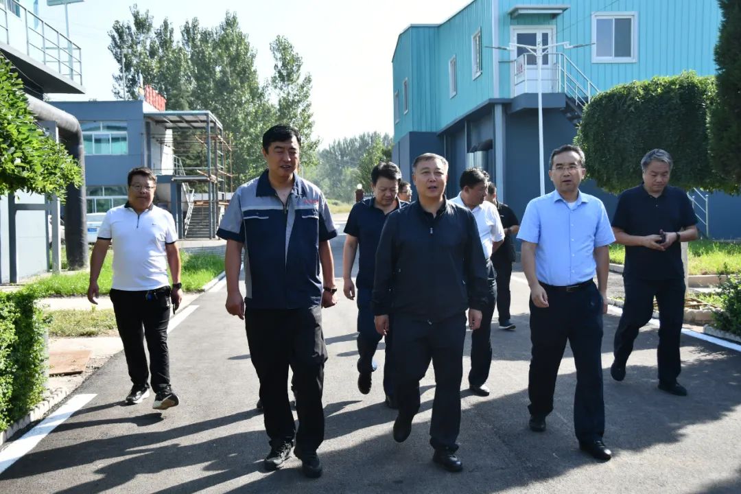 临汾新闻早知道 |投错垃圾最少罚百元；64家楼盘可购；4所医药机构违规；寻肇事女子；抓获5名涉毒人员