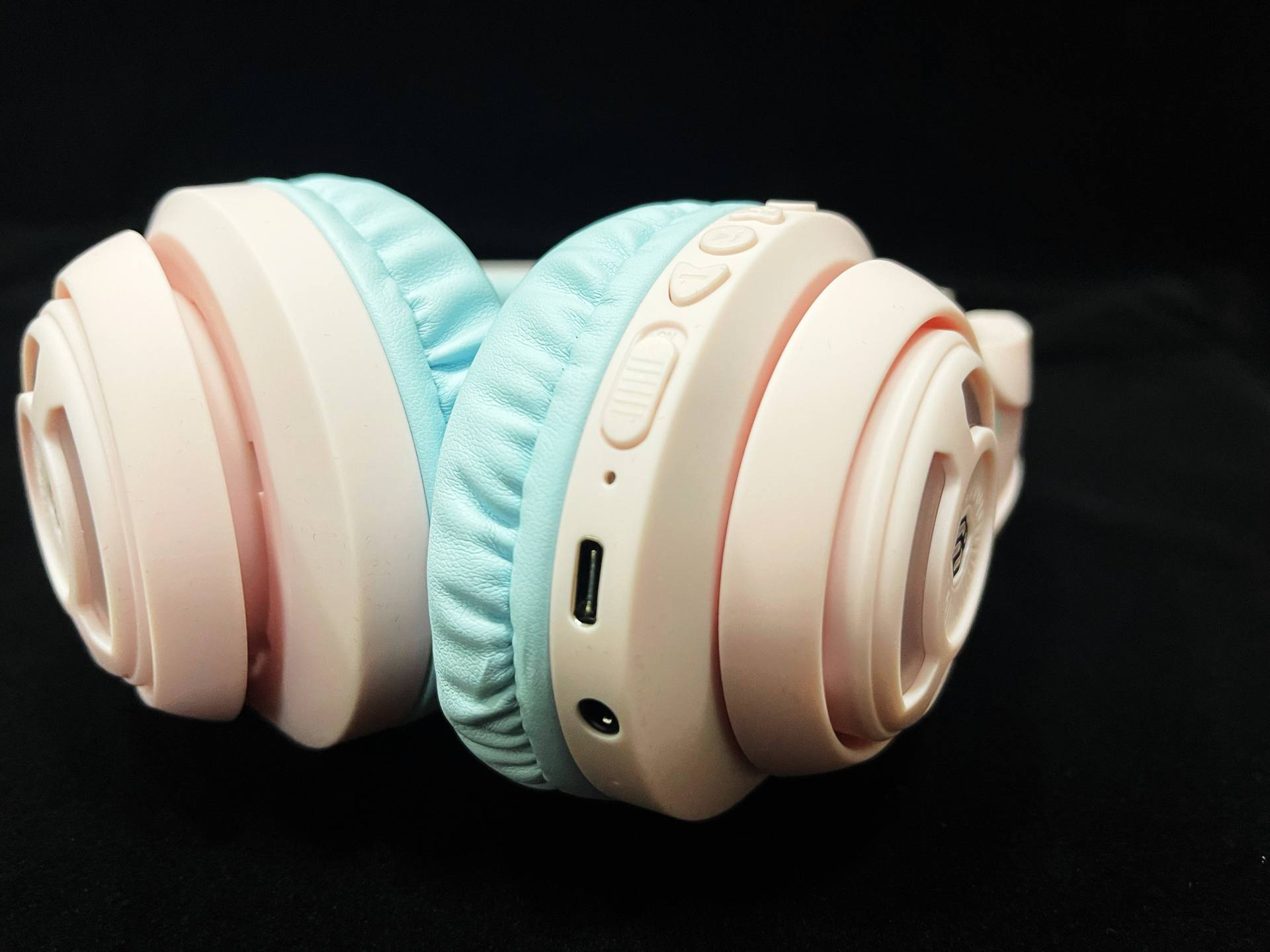 儿童上网课Tribit趣倍BTH13头戴式发光蓝牙耳机体验