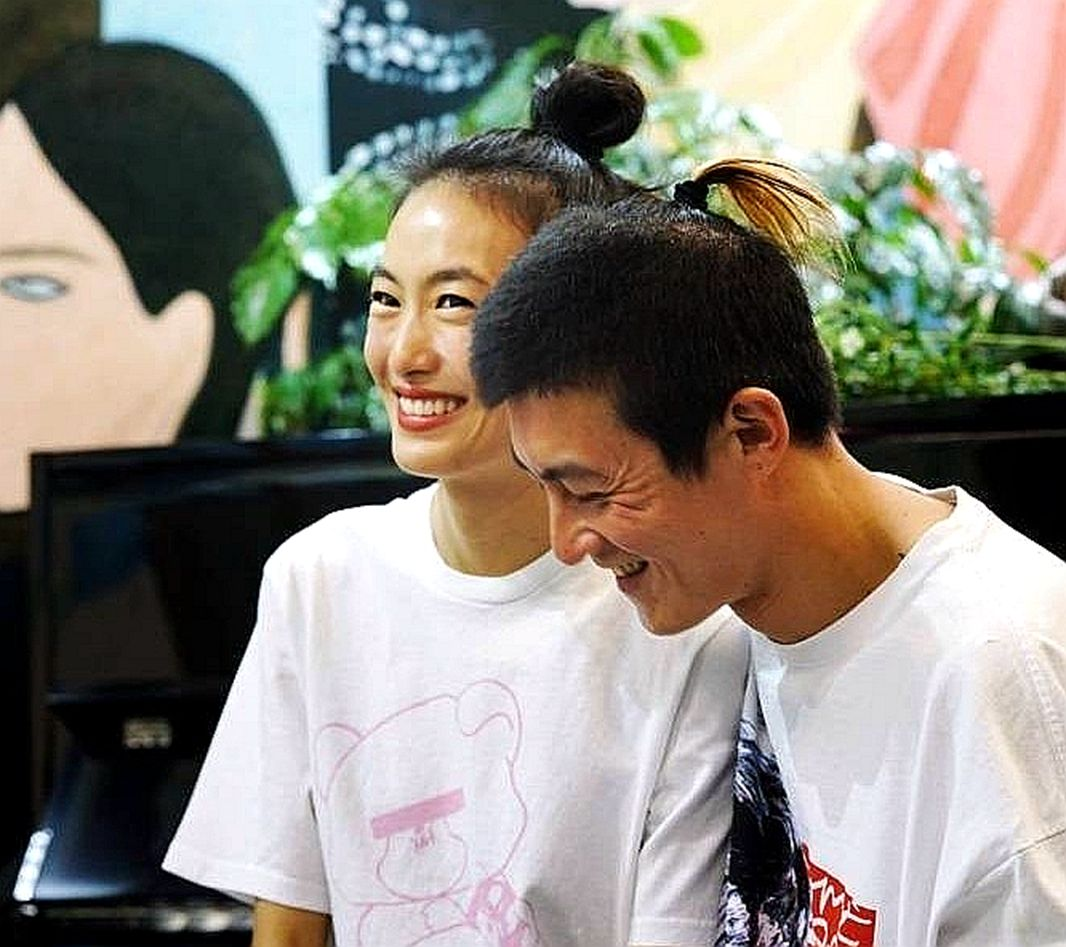 原来“陈冠希”只是艺名，得知他的本名后，网