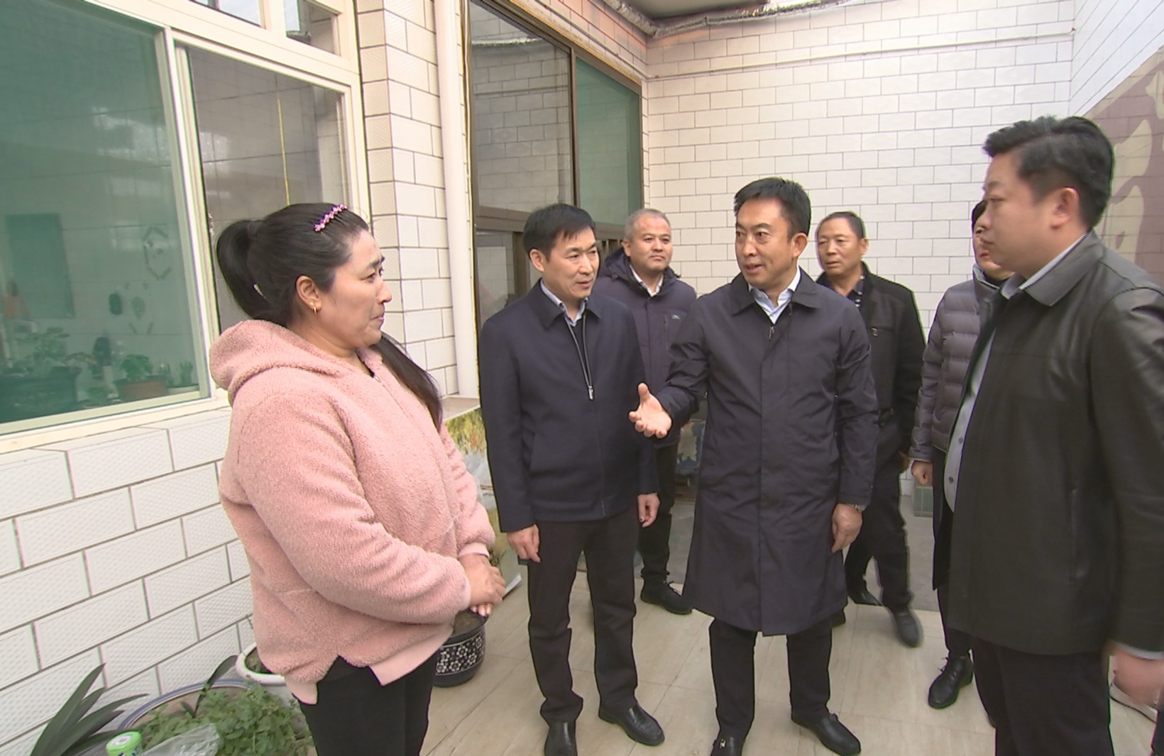 坚持不懈抓创建 全力以赴保安全 李新春在晋源区调研