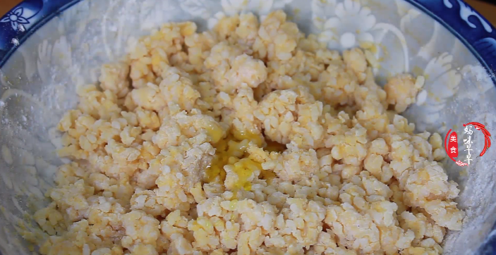 Lazy Rice Crust, crispy and delicious, rich in aroma, easy to get a bowl of leftover rice, too delicious