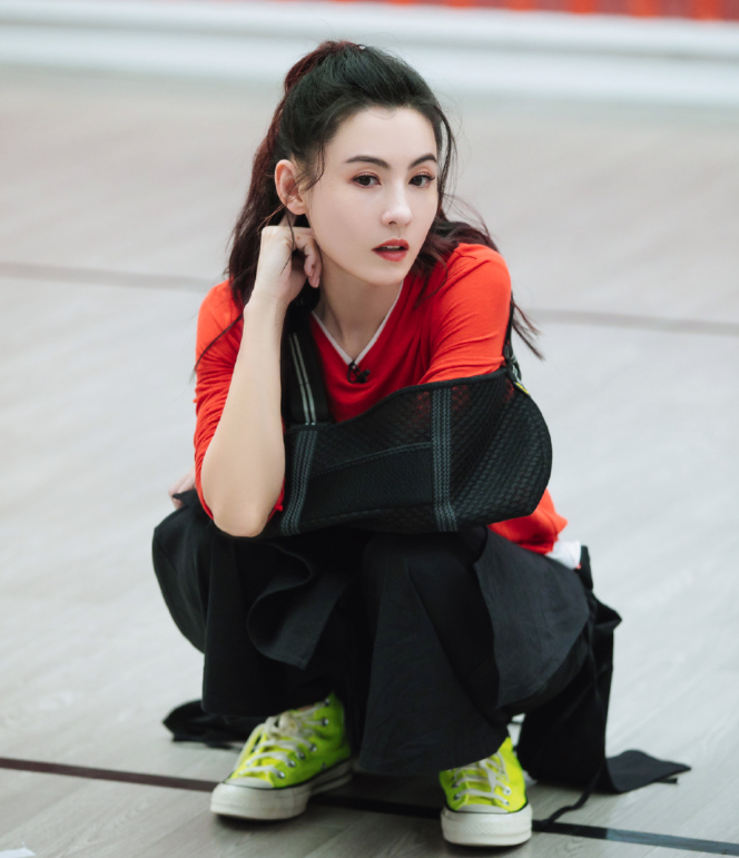 终于有人敢批评张柏芝了，杨丞琳“新官上任”