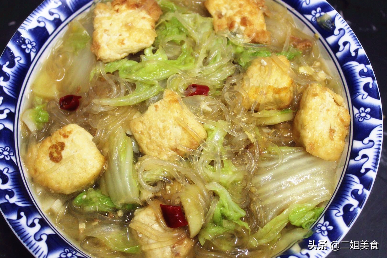 做菜时，先放盐还是后放盐？大厨告诉您，做啥菜都好吃