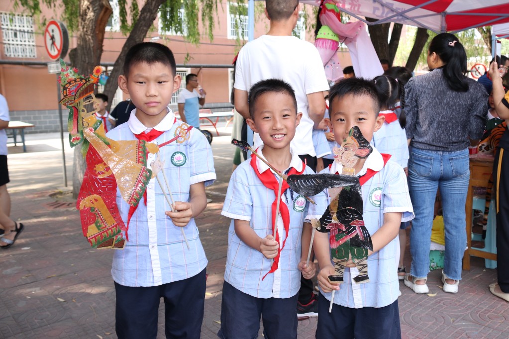 陜州外國(guó)語(yǔ)學(xué)校怎么樣?非遺進(jìn)校園(圖3)