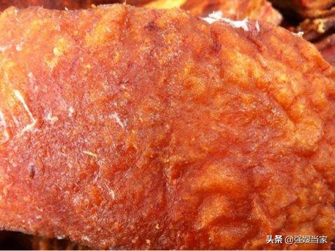 過年炸扣肉，謹記“2不放6竅門”，扣肉金黃不腥，起泡出虎皮！