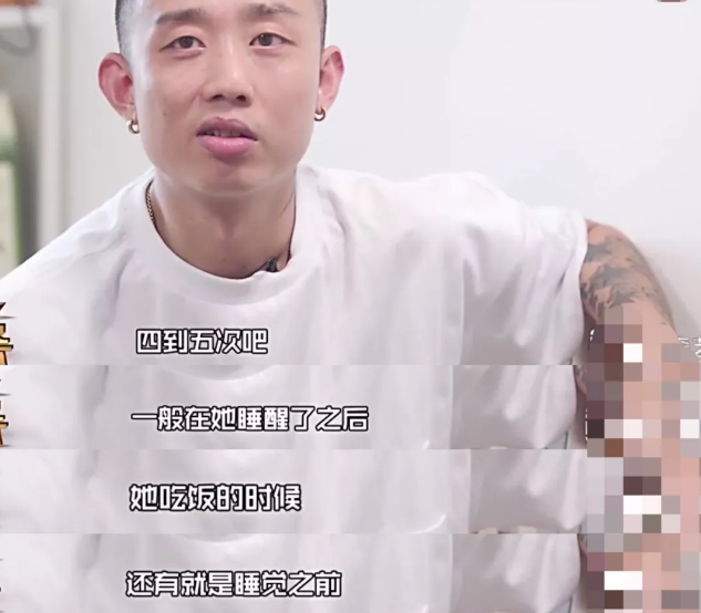 18岁接济男友，22岁结婚，24岁生子，她用6年降伏