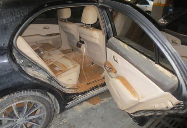 暴雨過后大量泡水車上市，3萬買30萬的車值嗎？維修師傅這樣說