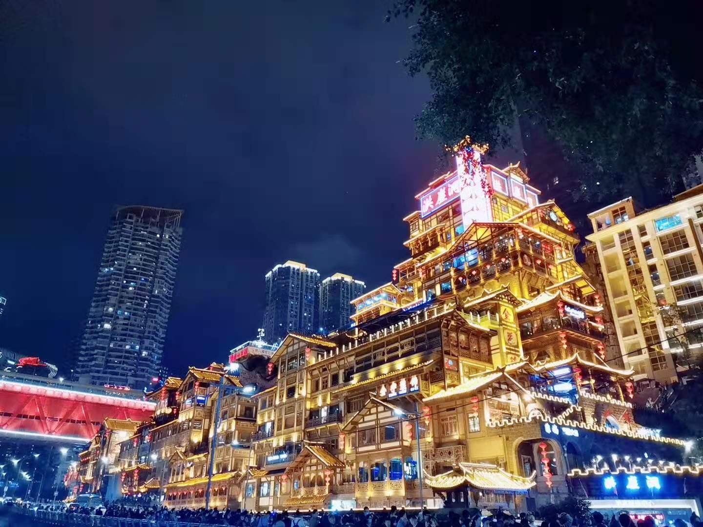 去重庆旅游，到底游的是什么？