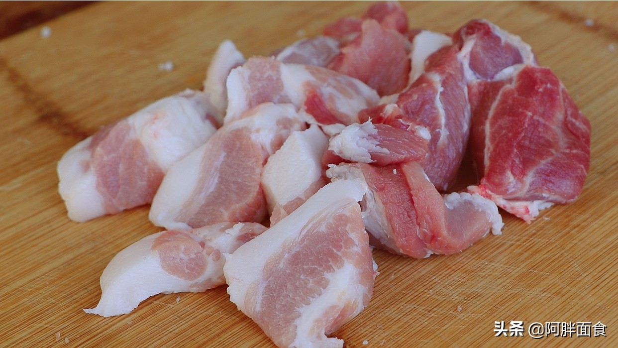 餃子餡好吃有秘訣，從選肉到調餡手把手教你，不腥不柴，鮮嫩多汁