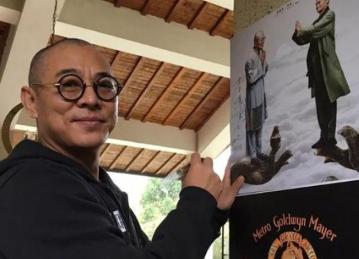 鲁豫询问李连杰爷爷身份，李连杰：我敢说，但