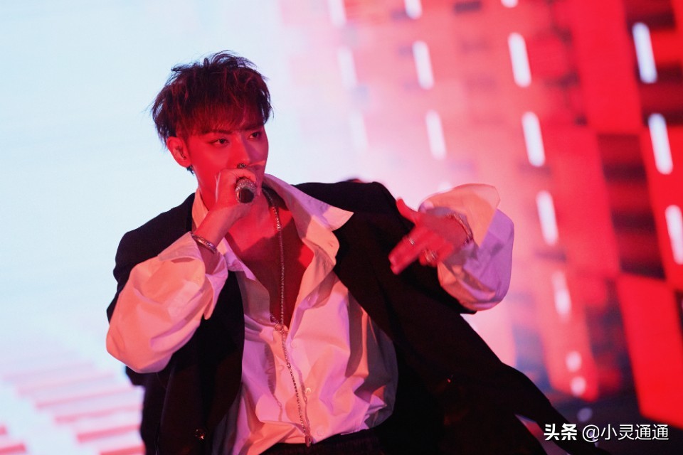 黄子韬真是个神奇的男明星，每次上节目都要给