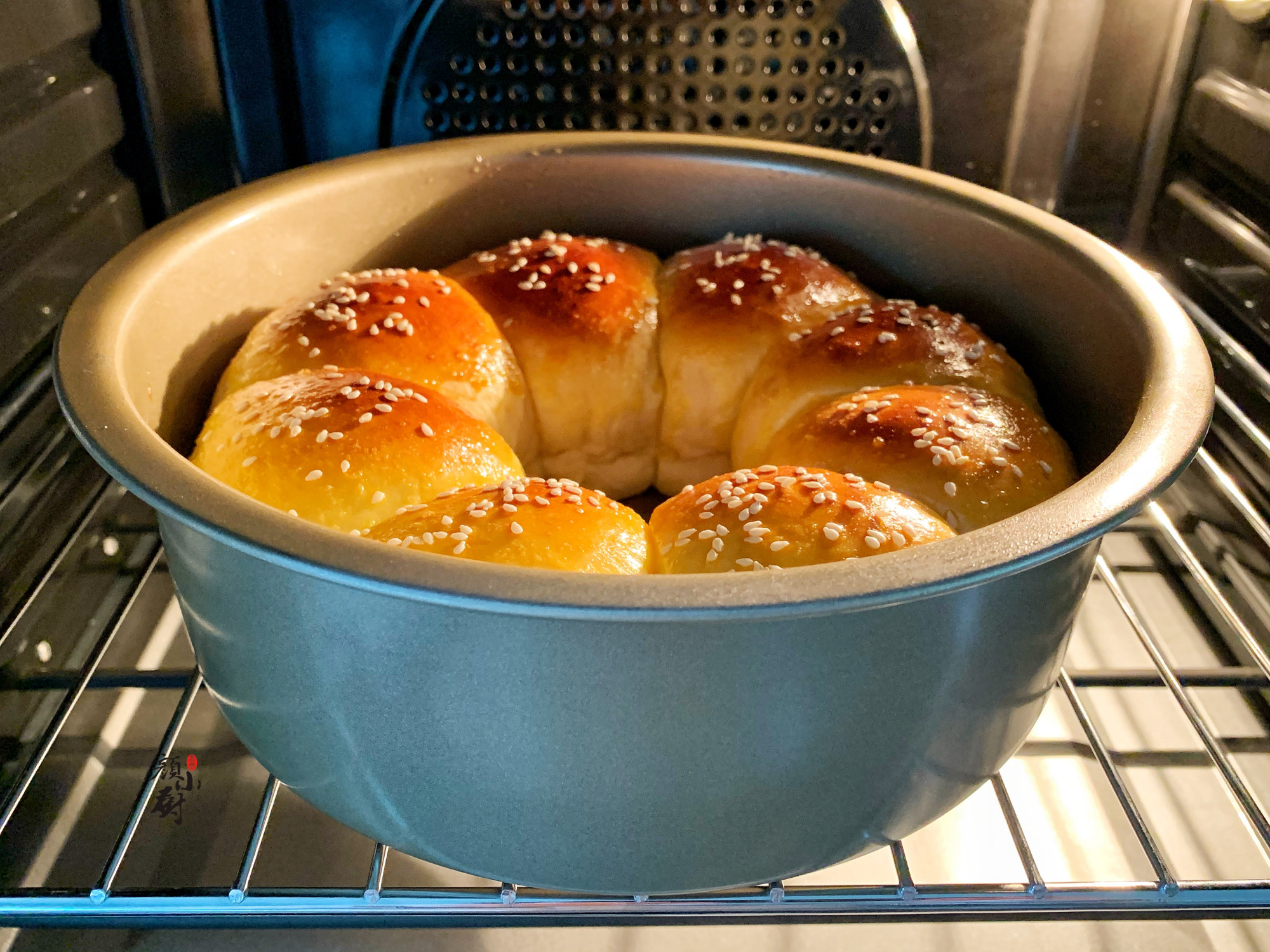 1碗麵粉，一杯羊奶，教你做出鬆軟香甜的麵包，大人小孩都愛吃