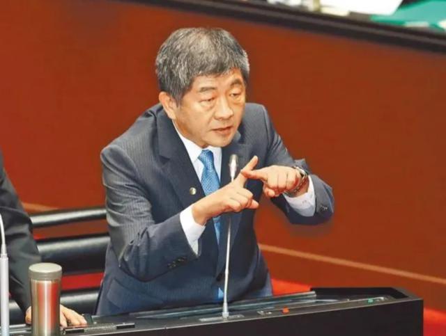 蘇貞昌自詡聰明，不曾想�螳螂捕蟬黃雀在後�