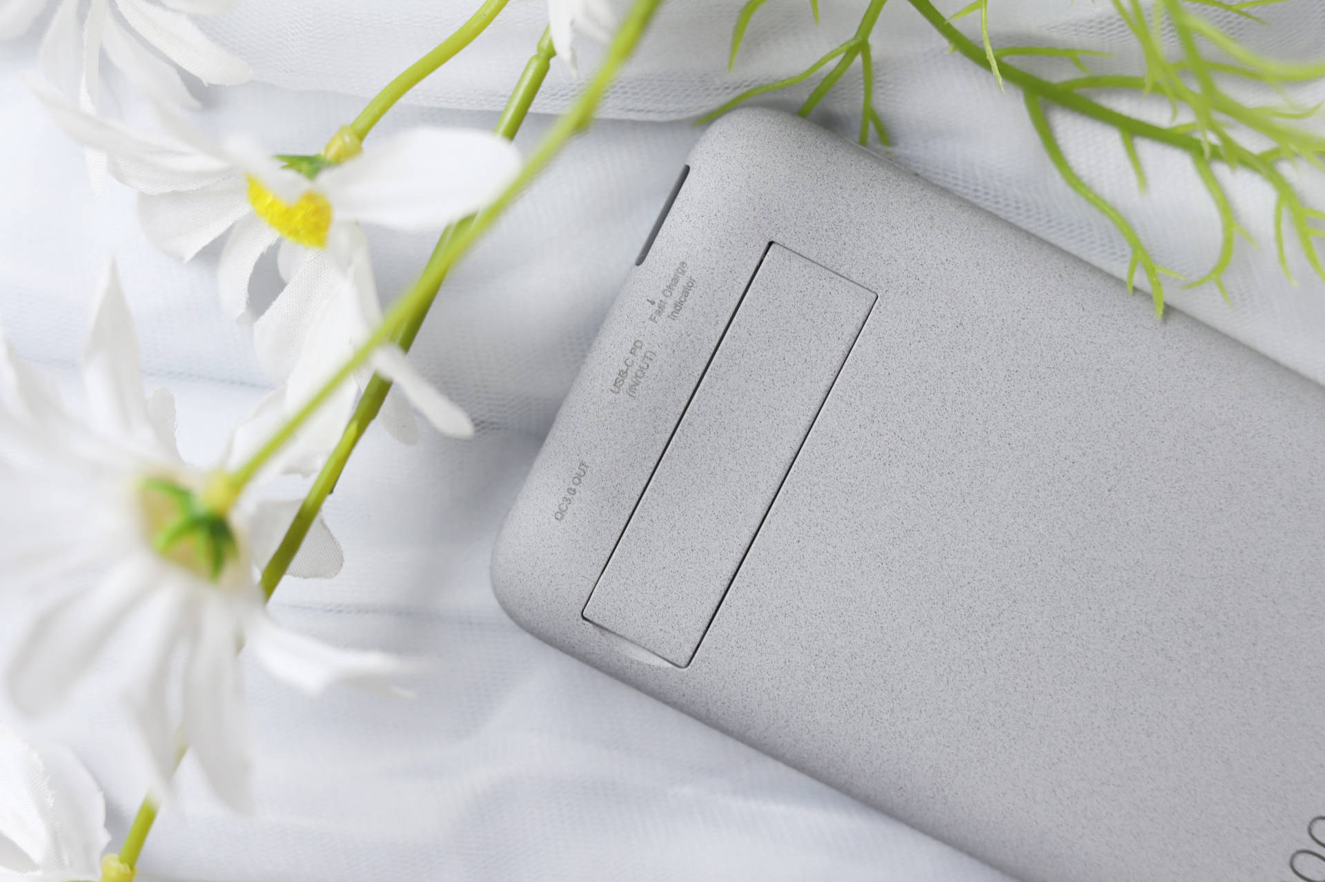 南卡POW-3无线充电宝体验：15W无线、22.5W有线快充减少充电等待