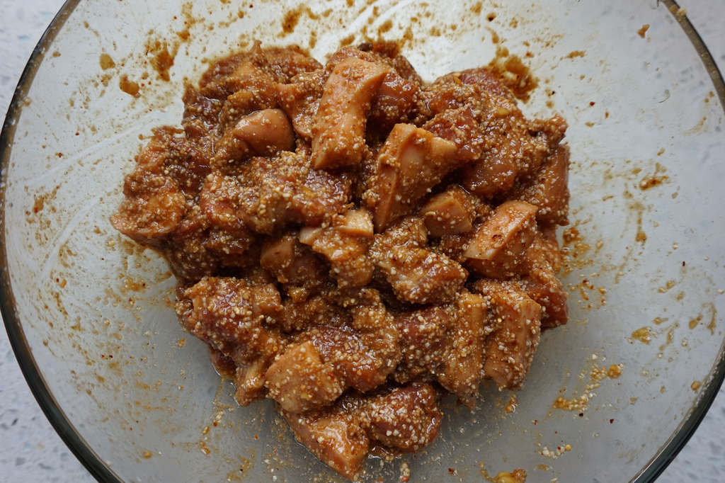 简单快手的南瓜盅粉蒸肉，荤素结合，软糯香甜，太下饭了