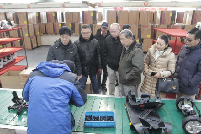 开天乐与美国老年代步车Golden达成合作,代步车开始生产